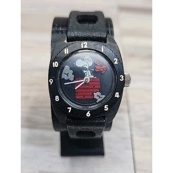 Vintage Snoopy 1965 Wind-up Watch With Rare Dive Band. Runs Great. Peanuts - Picture 2 of 8